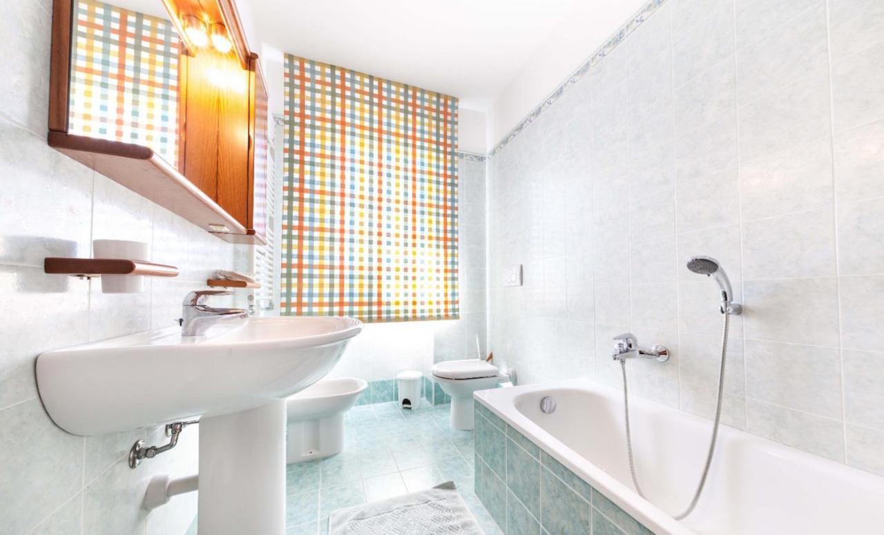 Ferienwohnung Attico Ai Cedri Verona Zimmer foto